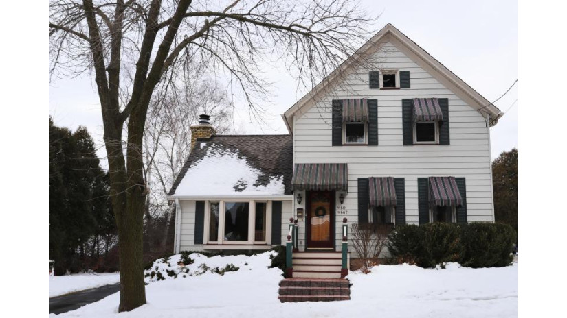 W60N667 Jefferson Ave Cedarburg, WI 53012 by Coldwell Banker Realty $474,900