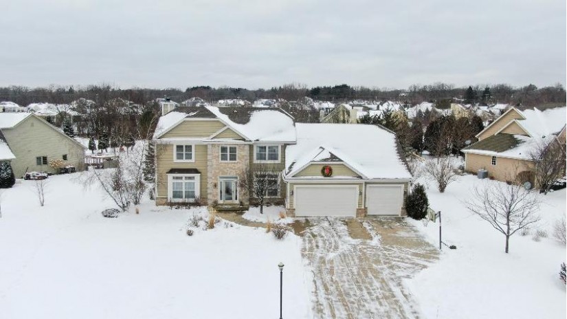 5745 S Nicolet Dr New Berlin, WI 53151 by Realty Executives - Elite $639,900