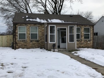 201 Belmont Ave, Racine, WI 53405-1870