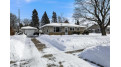 423 E Scenic Dr West Bend, WI 53090 by Hanson & Co. Real Estate $185,000