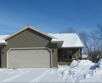 809 Cattail Ct, Plymouth, WI 53073-4985