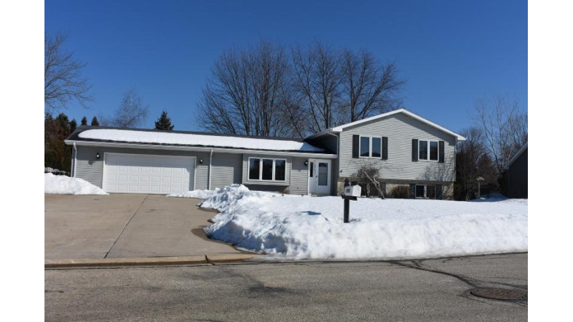 2707 Chapel Ln Mount Pleasant, WI 53406 by Coldwell Banker Realty -Racine/Kenosha Office $1,950