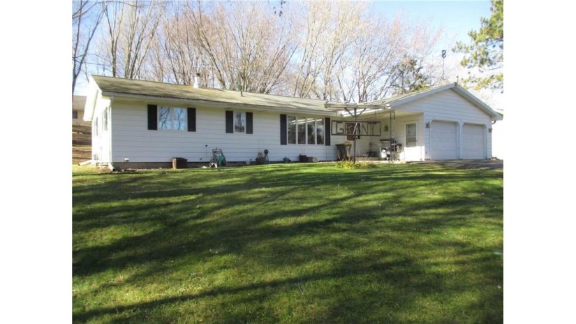 213 Division Street Woodville, WI 54028 by Edina Realty, Corp. - Hudson $209,000