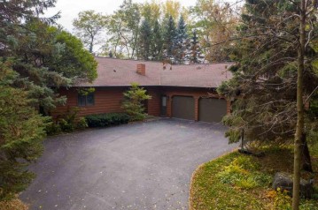 5081 Valley Heights Road, Omro, WI 54904-9354