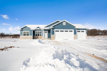 N7991 Old Pond Court, Sherwood, WI 54169