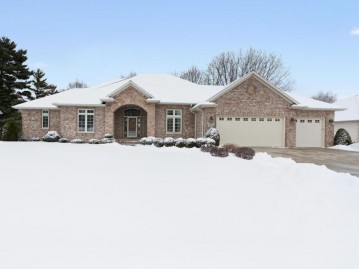 2131 Springcrest Place, Green Bay, WI 54304