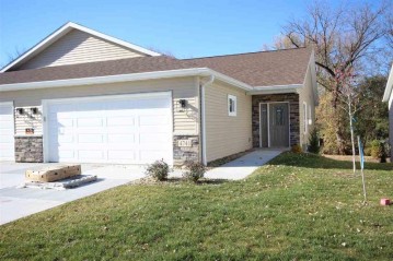 4741 Lorraine Way, McFarland, WI 53558