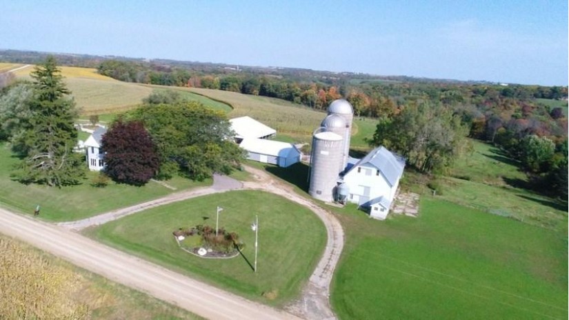 11698 Town Line Rd Sylvan, WI 54655 by Wilkinson Auction & Realty Co. $315,000
