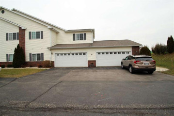 1608 Commonwealth Dr 5, Fort Atkinson, WI 53538