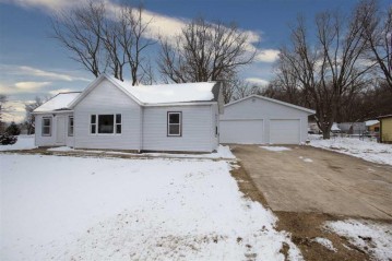 N1533 Kroncke Rd, Leeds, WI 53955