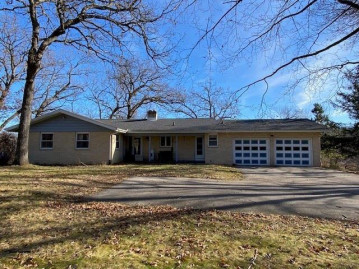 2904 County Road P, Springdale, WI 53572