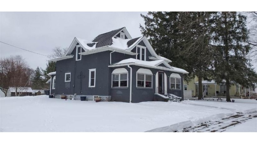 604 S Main St Westfield, WI 53964 by Daggett Realty $147,600