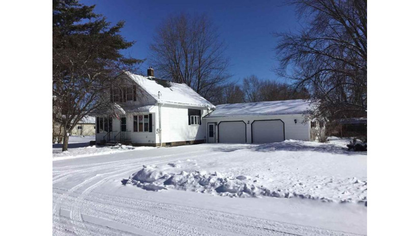 312 Blaisdell Avenue Hatley, WI 54440 by Re/Max Excel $118,000