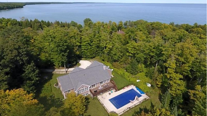 5652 Cave Point Estates Way Sturgeon Bay, WI 54235 by Cb  Real Estate Group Egg Harbor $650,000