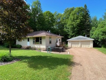 W2390 Pine Dr, Wolf River, WI 54491