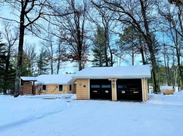 14220 Bear Paw Ln, Lac Du Flambeau, WI 54538