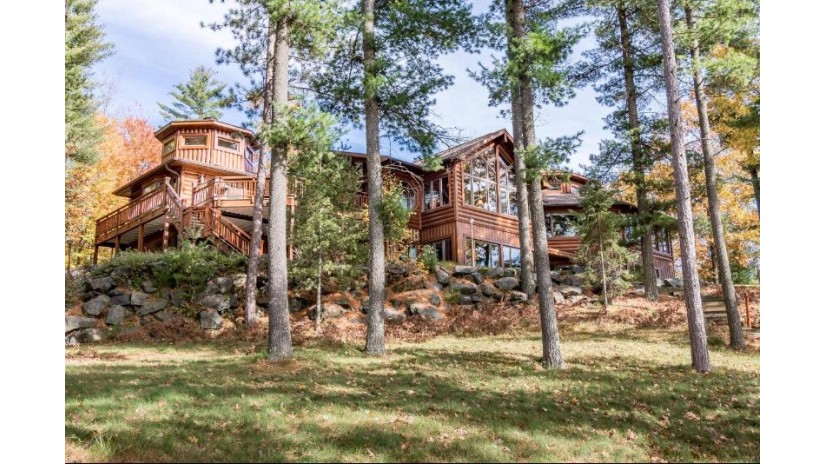 7995 Streater Rd N Minocqua, WI 54548 by Redman Realty Group, Llc $1,950,000