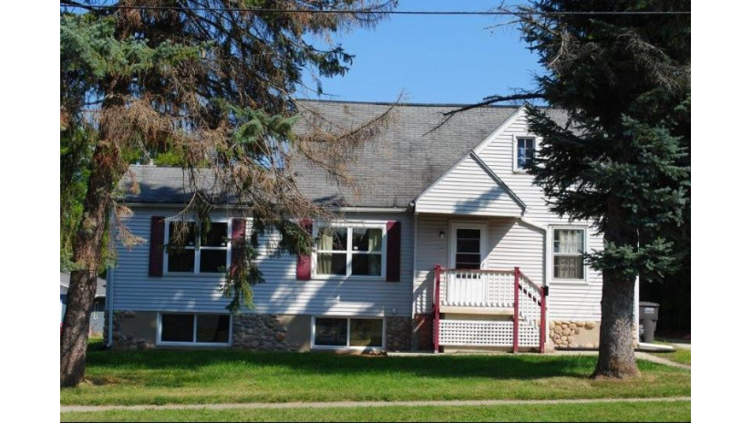 141 S Elizabeth St Whitewater, WI 53190 by Keystone Real Estate Services, LLC $199,900