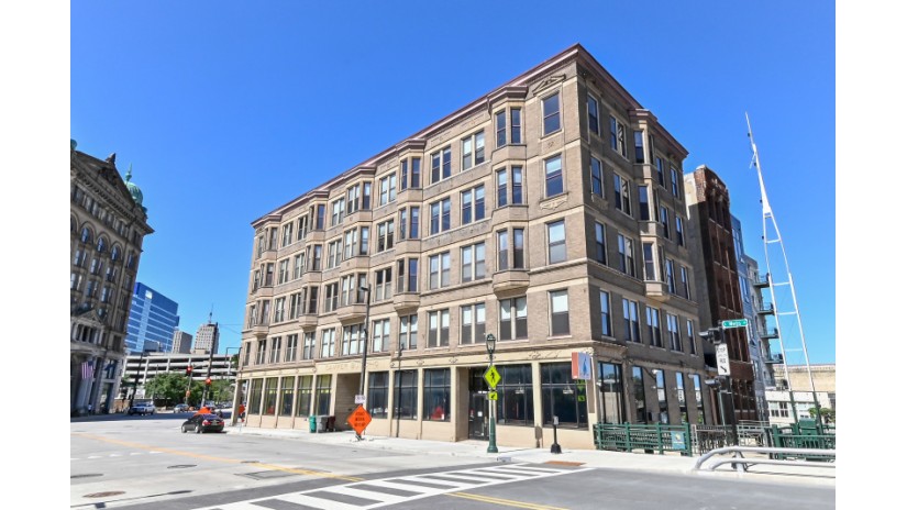 108 W Wells St 5E Milwaukee, WI 53203 by Shorewest Realtors $199,900