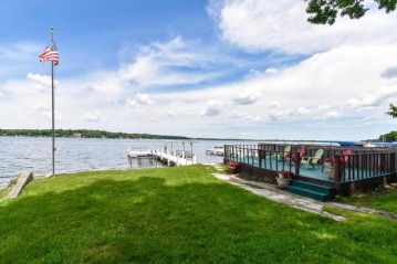 2813 South Shore Dr, Delavan, WI 53115