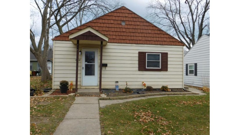 6118 N 37th St Milwaukee, WI 53209 by First Weber Inc - Brookfield $66,000