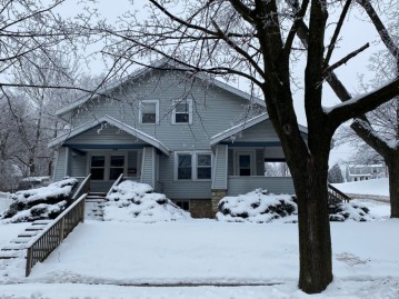 1002 Motor Ave, Waukesha, WI 53188-4955