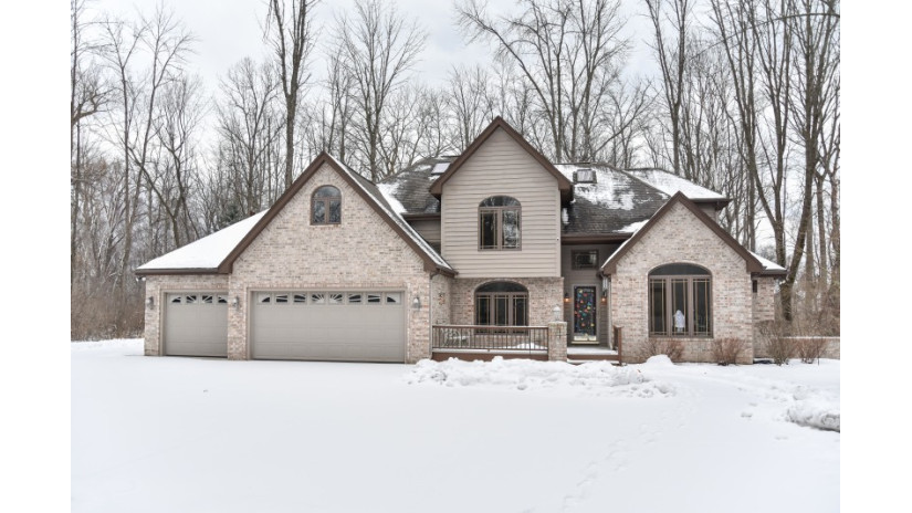 4343 N Main St Wind Point, WI 53402 by Shorewest Realtors $550,000