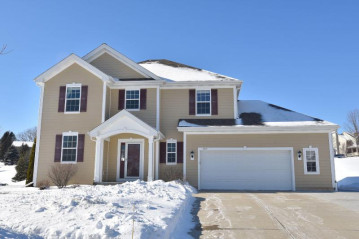 2015 Wichita Ln, Grafton, WI 53024