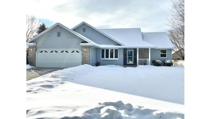 838 Delta St Cleveland, WI 53015 by Action Realty $274,900