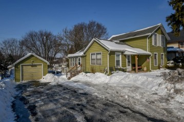 146 N Watertown St, Johnson Creek, WI 53038-9673