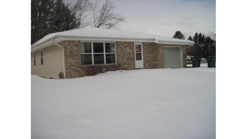 711 Memorial Dr Kewaskum, WI 53040 by Birchwood Properties LLC $139,900