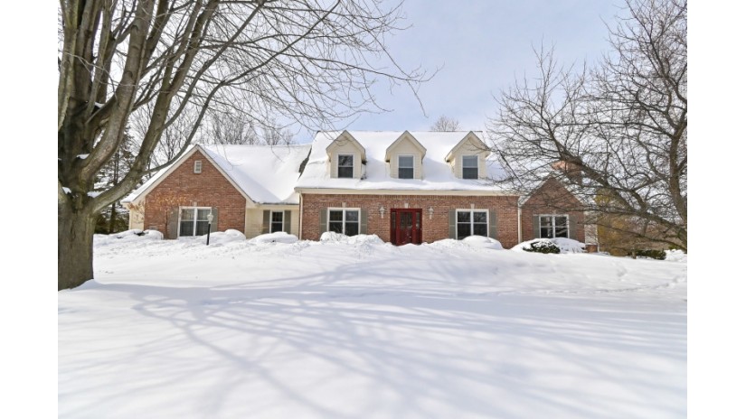 1497 Cedarton Pkwy Cedarburg, WI 53024 by Shorewest Realtors $679,900