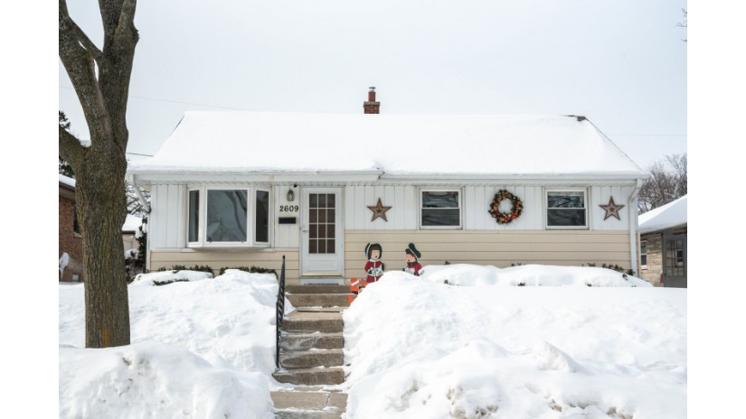 2609 S 63rd St Milwaukee, WI 53219 by Shorewest Realtors $169,900