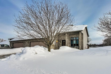 241 Indian Mound Pkwy, Whitewater, WI 53190