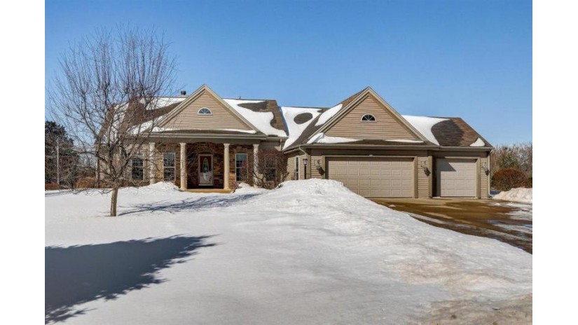 226 Royal Hill Ct Rochester, WI 53105 by The Stefaniak Group, LLC $429,900