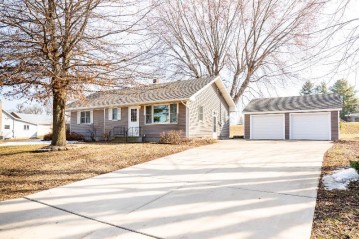 N8212 County Road C, Farmington, WI 54644