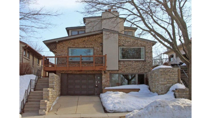 3455 E Lunham Ave Cudahy, WI 53110 by Lake Country Flat Fee $269,900