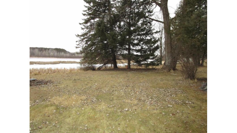 221 Lake Dr Gresham, WI 54128 by RE/MAX North Winds Realty, LLC $64,900