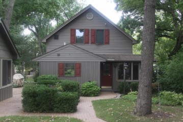 7940 Park St, Burlington, WI 53105-8764