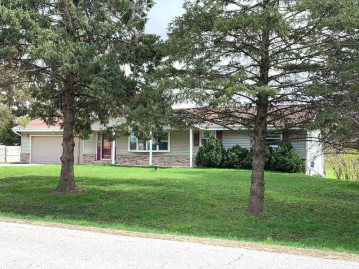 340 W Lehman St, Neosho, WI 53059-9796