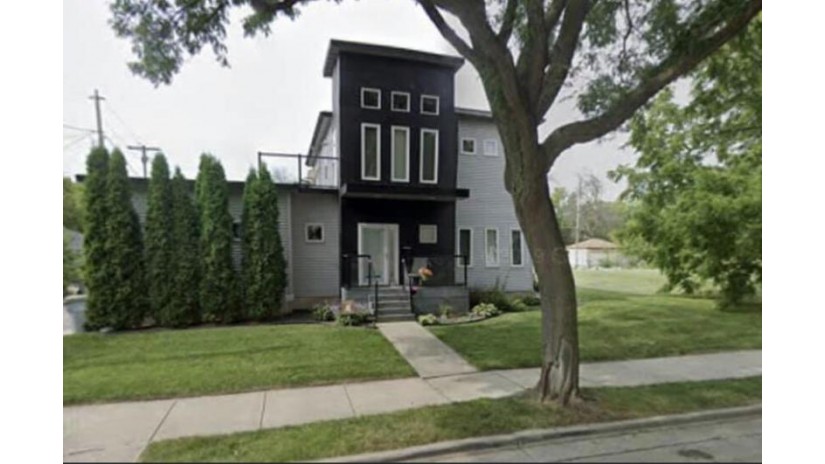 2423 N 18th St Milwaukee, WI 53206 by EXP Realty, LLC~MKE $149,900