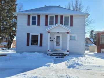 208 East 4th Avenue, Stanley, WI 54768