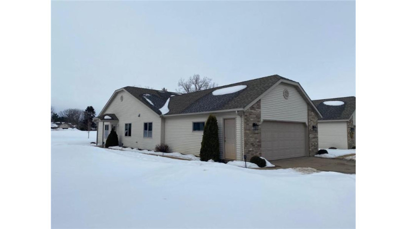 745 Mulligan Drive Osceola, WI 54020 by Re/Max Synergy/Osceola $219,900