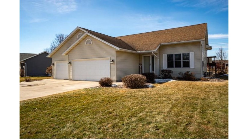 900 Bluff View Circle Chippewa Falls, WI 54729 by Woods & Water Realty Inc/Regional Office $289,900