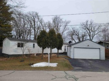 7136 Tannery Road 34, Two Rivers, WI 54241