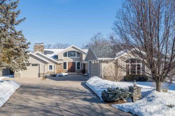 2508 Crestview Drive, Appleton, WI 54915