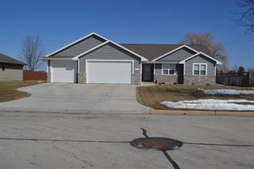 111 Norman Lane, Wrightstown, WI 54180