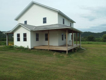 S7157 County Road S, Kickapoo, WI 54652