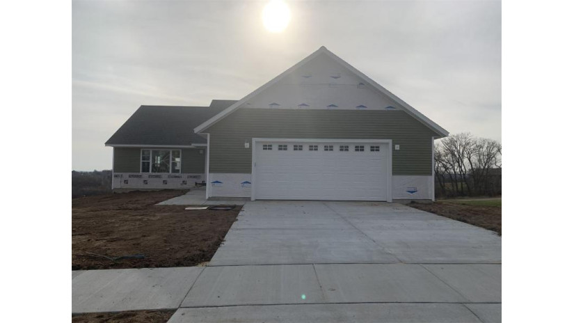 47 Me Me Ln Reedsburg, WI 53959 by First Weber Inc $289,900