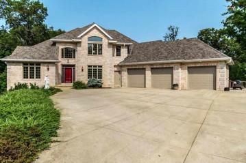 4848 N Timber Tr, Center, WI 53548